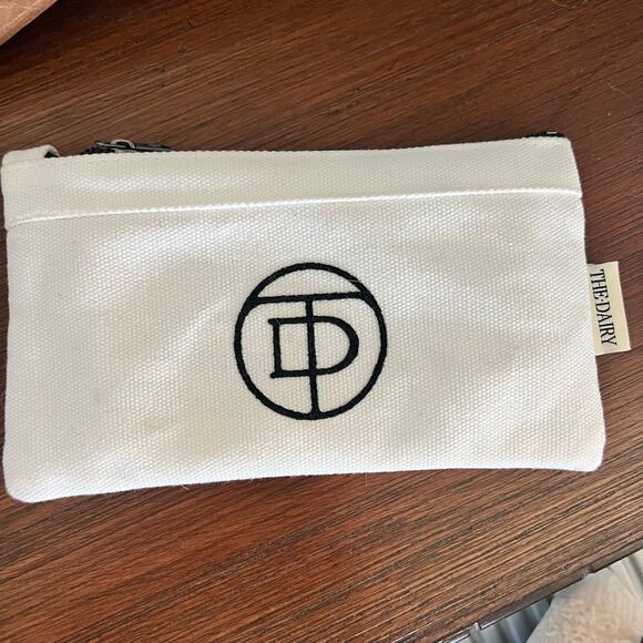 NWT The Dairy iPhone 13 Pro Case & Pouch - Green Ribbon Pink - Picture 5 of 10